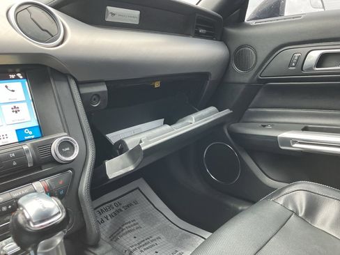 Used 2018 Ford Mustang Premium image 27