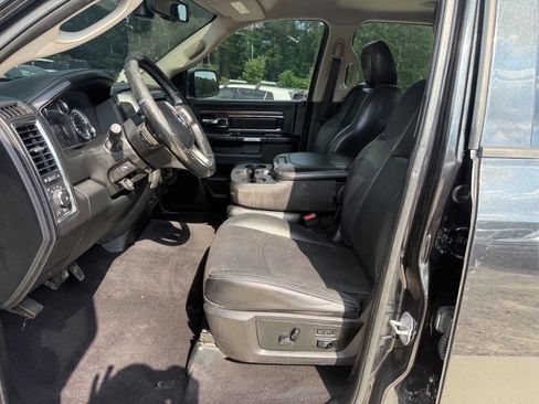 Used 2017 RAM 1500 Laramie AWD/4WD image 17