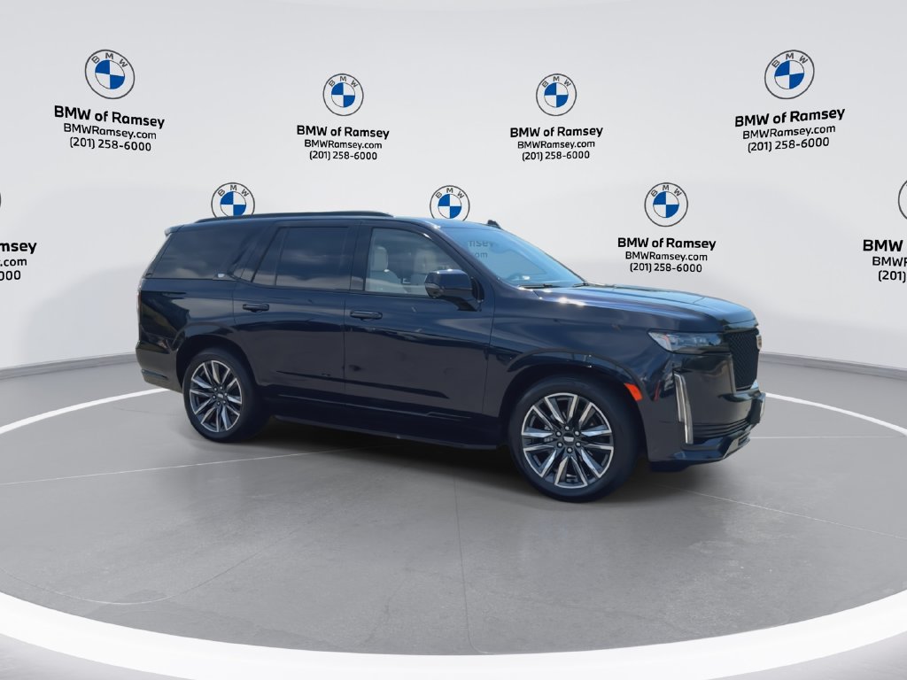 Used 2023 Cadillac Escalade Sport Platinum AWD/4WD image 2