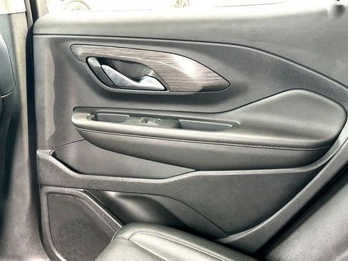 Used 2021 GMC Terrain SLT image 20