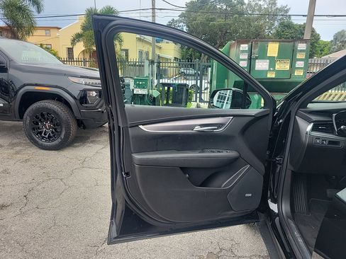Used 2026 Cadillac XT5 Luxury FWD image 27
