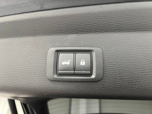 Used 2024 Mitsubishi Outlander SE AWD/4WD image 43