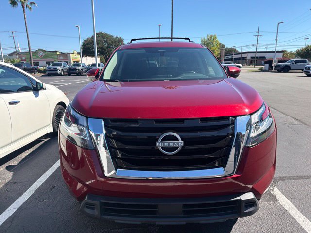 Used 2022 Nissan Pathfinder SV FWD image 9