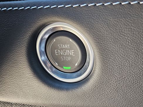 New 2025 Cadillac Escalade Sport Platinum w/ LPO, ONYX Package image 34