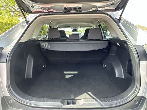 Used 2022 Toyota RAV4 XLE FWD image 25