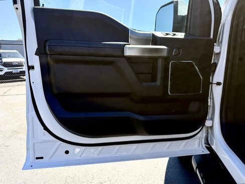Used 2015 Ford F150 Lariat w/ Equipment Group 501A Mid AWD/4WD image 13