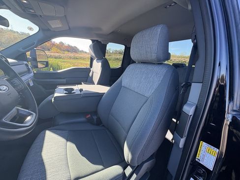 New 2026 Ford F350 XLT w/ FX4 Off-Road Package image 39