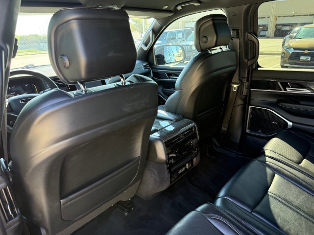 Used 2022 Jeep Wagoneer Series II RWD image 24
