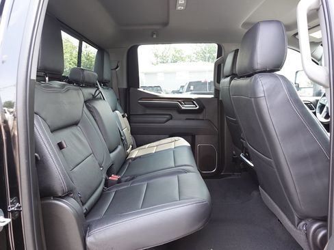 Used 2025 GMC Sierra 1500 Elevation w/ Preferred Package AWD/4WD image 32