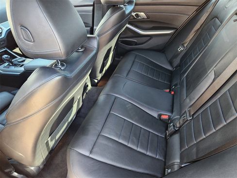 Used 2020 BMW M340i M340i 4D Sedan w/ Premium Package image 32