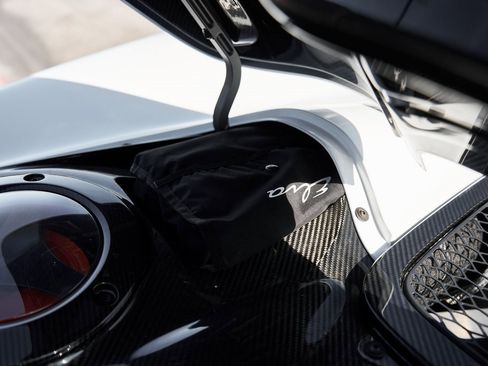 Used 2021 McLaren Elva image 30