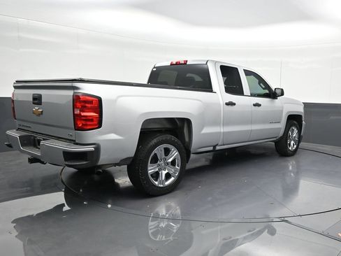 Used 2019 Chevrolet Silverado 1500 Custom w/ Custom Convenience Package image 5