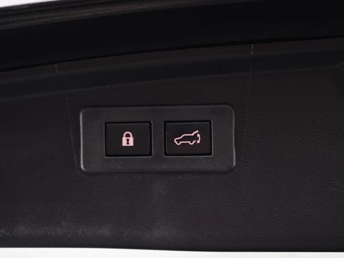 Used 2024 Subaru Outback Touring XT w/ Popular Package #2 AWD/4WD image 17
