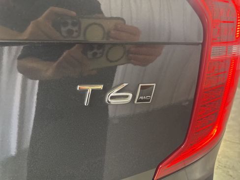 Used 2016 Volvo XC90 T6 Momentum image 13