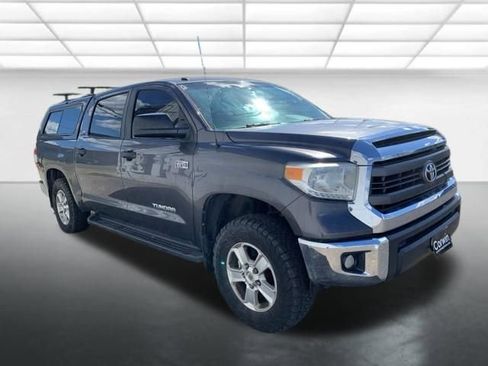 Used 2014 Toyota Tundra SR5 w/ SR5 Upgrade Package AWD/4WD image 4