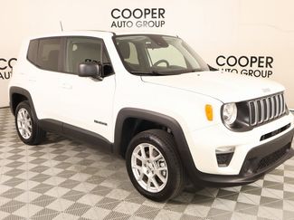 Used 2023 Jeep Renegade Latitude image 1