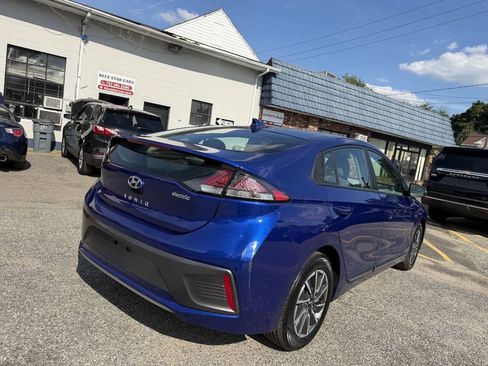 Used 2020 Hyundai Ioniq SE FWD image 13