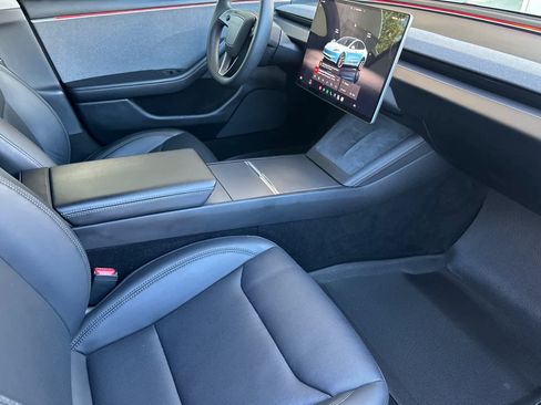 Used 2024 Tesla Model 3 Standard Range RWD image 16