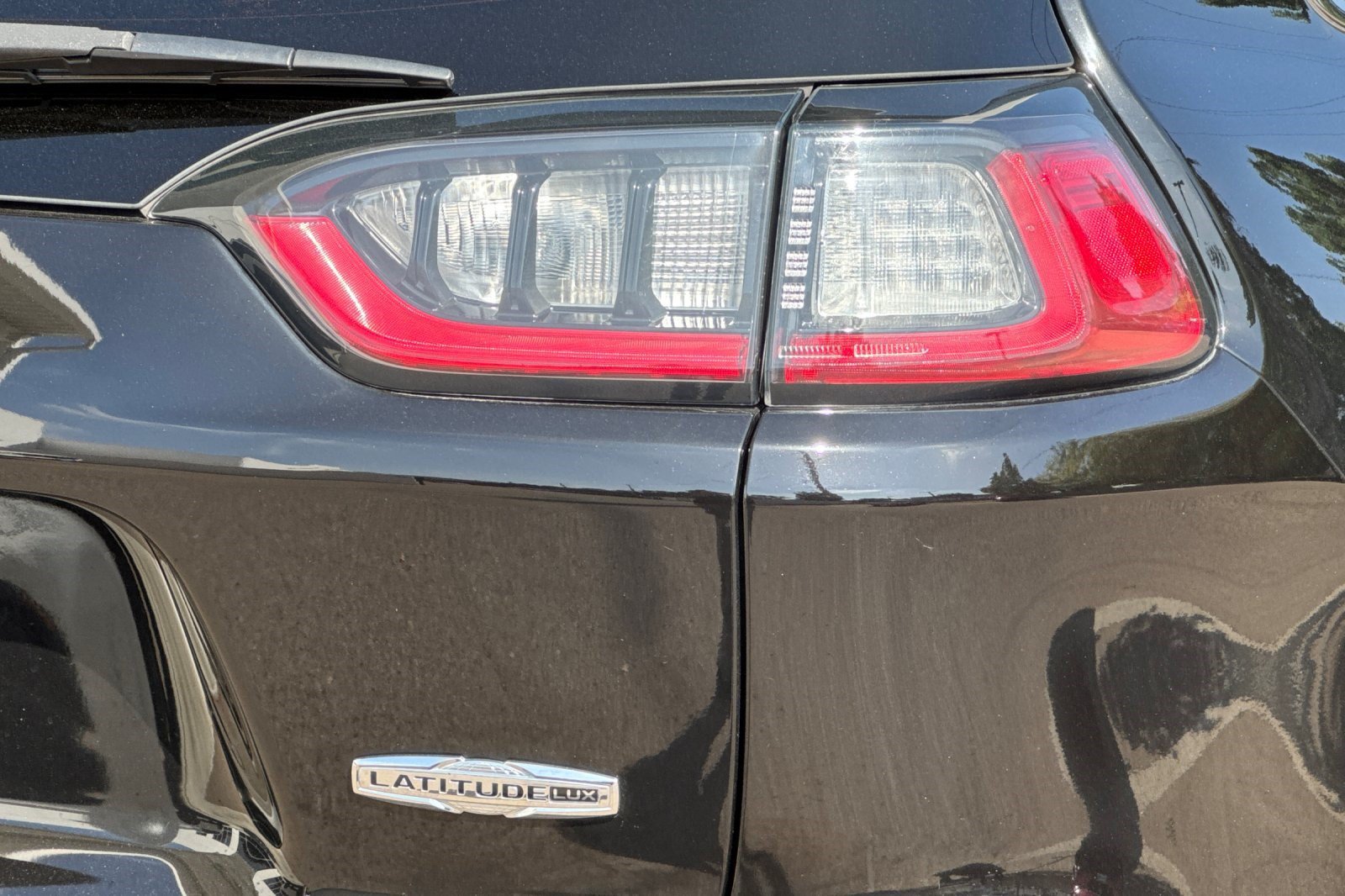 Used 2021 Jeep Cherokee Latitude Lux AWD/4WD image 28
