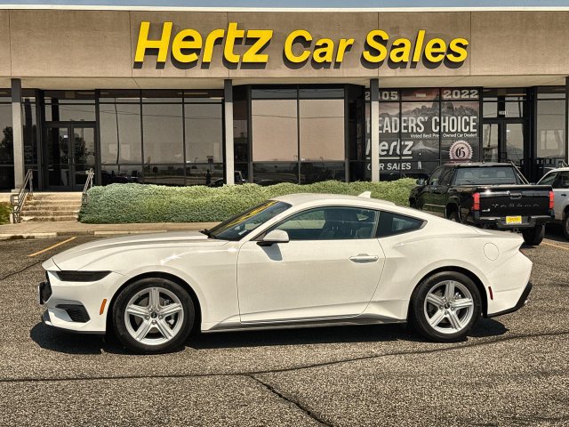 Used 2026 Ford Mustang Premium RWD image 1