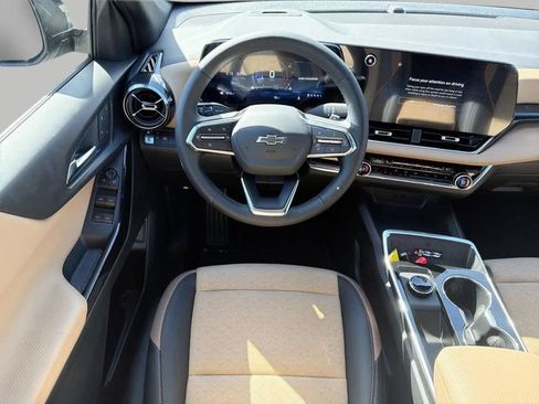New 2026 Chevrolet Equinox ACTIV w/ Convenience Package III FWD image 12