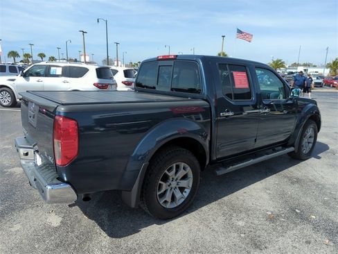 Certified 2019 Nissan Frontier SL image 6