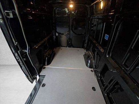 Used 2024 Mercedes-Benz Sprinter 2500 image 16