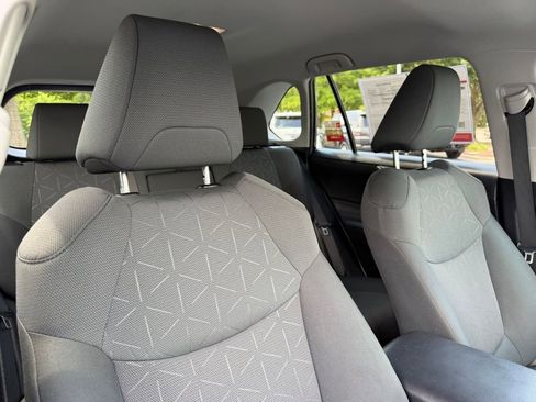 Used 2024 Toyota RAV4 XLE FWD image 14