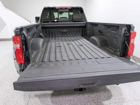 Used 2025 Chevrolet Silverado 3500 LTZ w/ LTZ Plus Package image 12