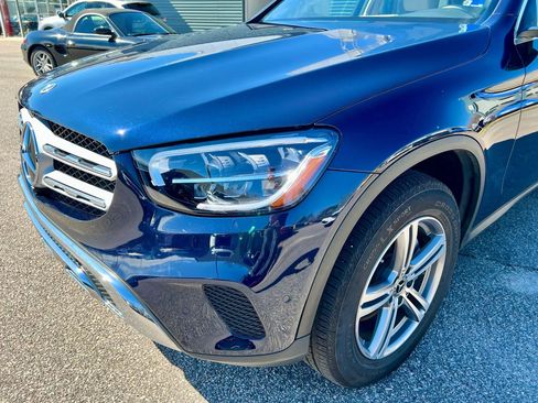 Used 2022 Mercedes-Benz GLC 300 4MATIC w/ Multimedia Package Lite image 11