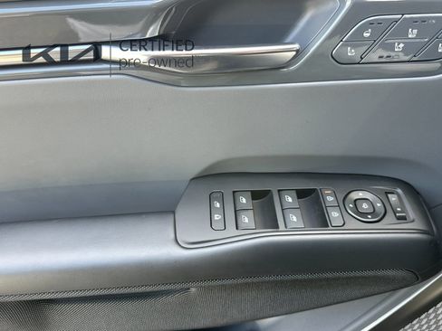 Certified 2024 Kia EV9 GT-Line AWD/4WD image 12