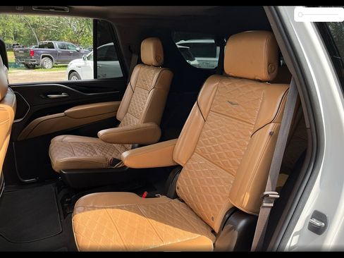 Used 2022 Cadillac Escalade Sport w/ Touring Package AWD/4WD image 4