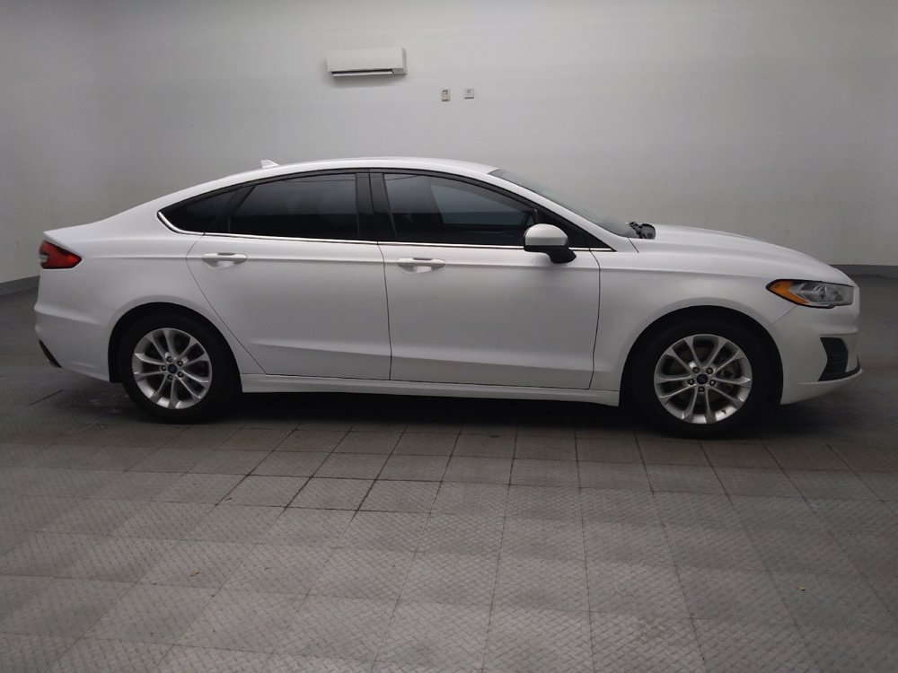 Used 2019 Ford Fusion SE FWD image 11