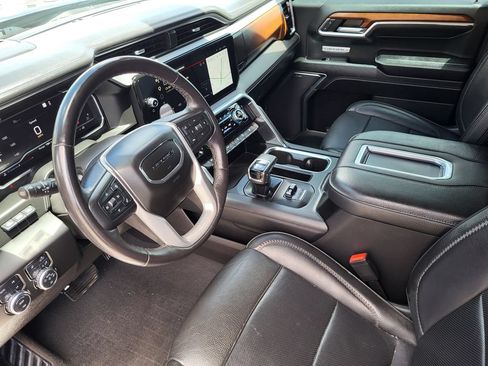 Used 2022 GMC Sierra 1500 Denali w/ Denali Reserve Package AWD/4WD image 10
