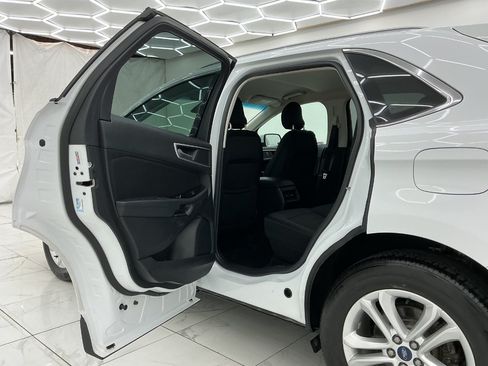 Used 2019 Ford Edge SEL FWD image 21