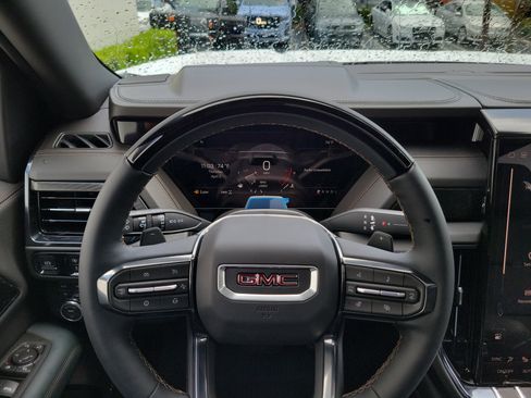 New 2026 GMC Yukon XL AT4 w/ AT4 Premium Plus Package AWD/4WD image 25