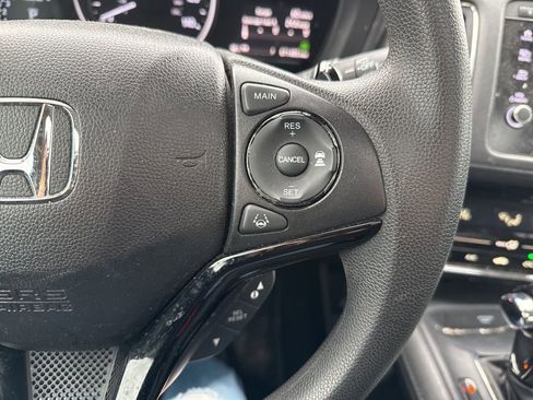 Used 2019 Honda HR-V EX image 11