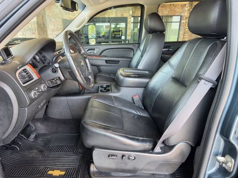 Used 2011 Chevrolet Silverado 3500 LTZ w/ LTZ Plus Package AWD/4WD image 10