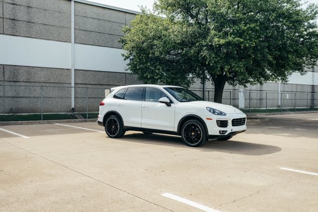 Used 2016 Porsche Cayenne S AWD/4WD image 33