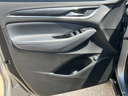 Used 2023 Buick Enclave Essence image 14