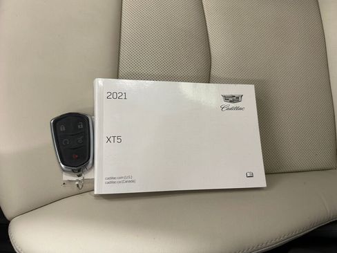 Certified 2021 Cadillac XT5 Premium Luxury image 24
