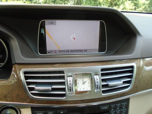 Used 2014 Mercedes-Benz E 350 Sedan image 15