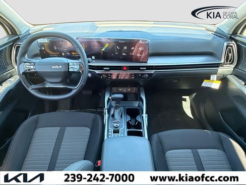 New 2026 Kia Sorento LX FWD image 15