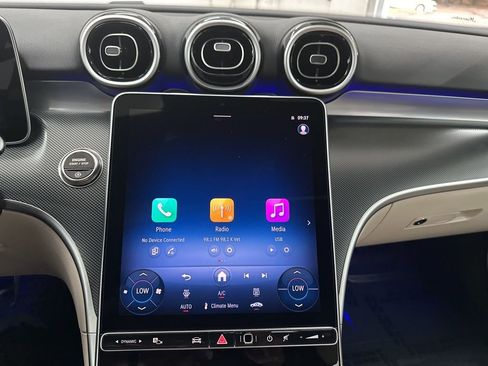 Used 2025 Mercedes-Benz C 300 Sedan image 13