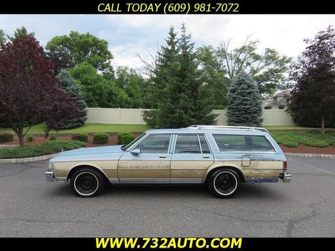 Used 1987 Chevrolet Caprice Classic RWD image 2