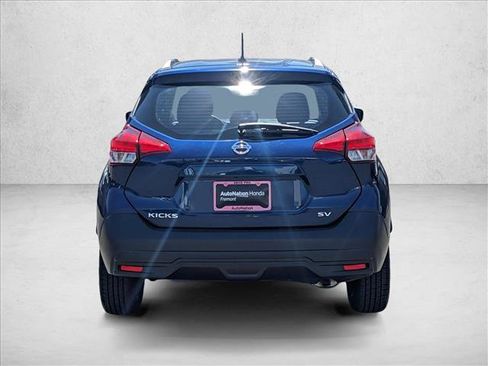 Used 2019 Nissan Kicks SV image 6