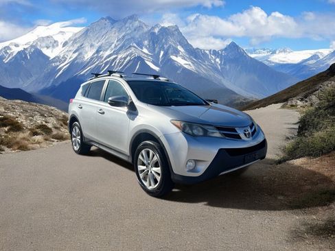 Used 2013 Toyota RAV4 Limited AWD/4WD image 7