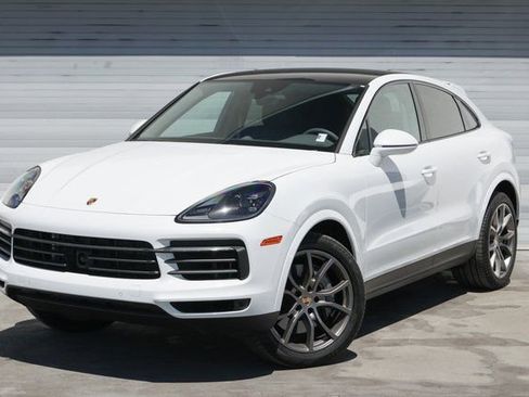 Used 2023 Porsche Cayenne S image 1