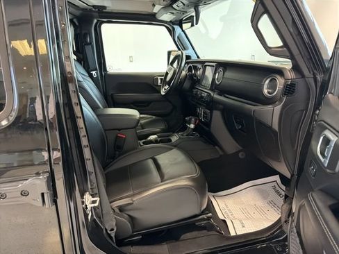 Used 2021 Jeep Wrangler Unlimited Sahara w/ Uconnect 4C Nav & Sound Group AWD/4WD image 34
