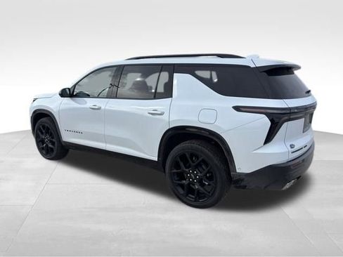 Certified 2026 Chevrolet Traverse RS image 3